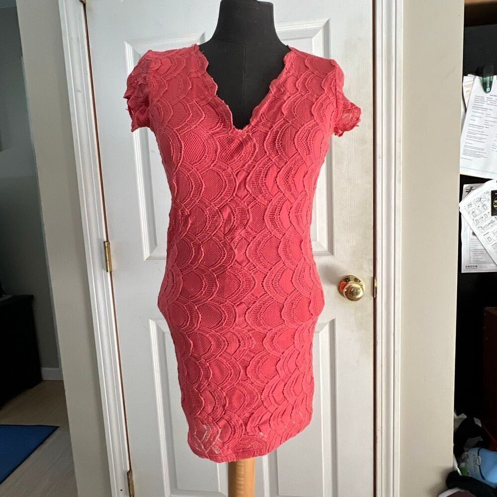 Nightcap Women's Dusty Coral Body Lace‎ Deep V-Neck Pencil Mini Dress